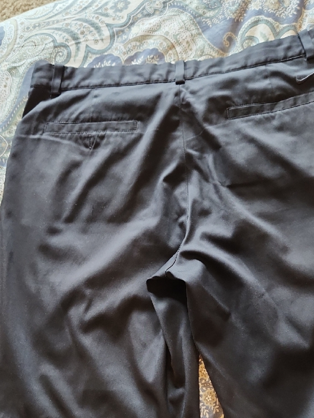 Lot Of 3 Pairs Men's Gold Shorts Nike Eddie Bauer 32 Degrees - Picture 4 of 14